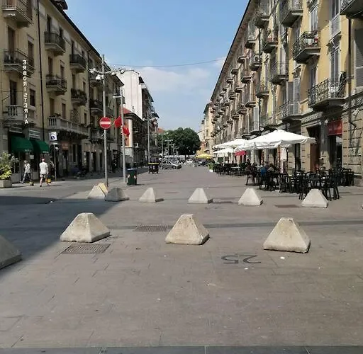Torino-zona Politecnico 아파트 토리노